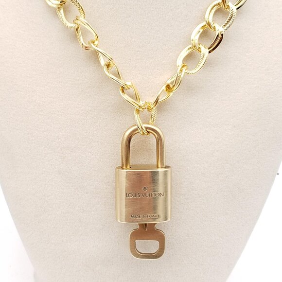 Authentic Louis Vuitton Gold Padlock w/ Unbranded Fashion Stainless Steel Chain - Picture 5 of 9
